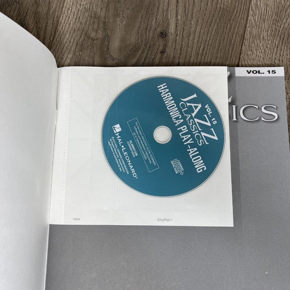 Jazz Classics - Vol. 15 Harmonica Play-Along Book and Sound Alike CD Hal Leonard - Picture 6 of 6